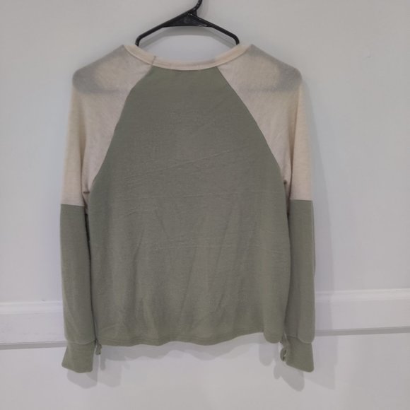 Brand New Women's Poof New York Two Tone Sweatshirt Size S Green And Cream BB285 - Picture 2 of 2